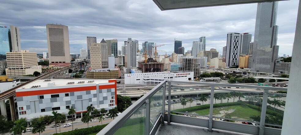 The Ivy Condominium unit 1805, Miami, FL 33130 - photo 1