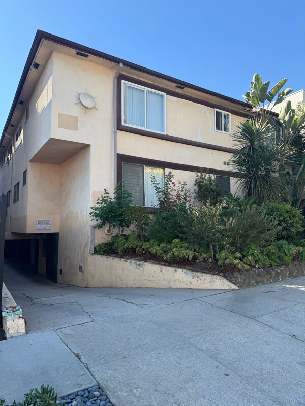 1231 N Formosa Ave unit 7, West Hollywood, CA 90046 - photo 6