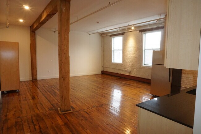 28 Saint Stephen St unit 2B, Boston, MA 02115 - photo 2