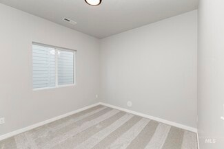 5058 S Amorita Ave, Meridian, ID 83642