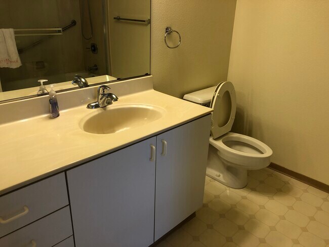 Pacific Renaissance Plaza unit 503, Oakland, CA 94607 - photo 5