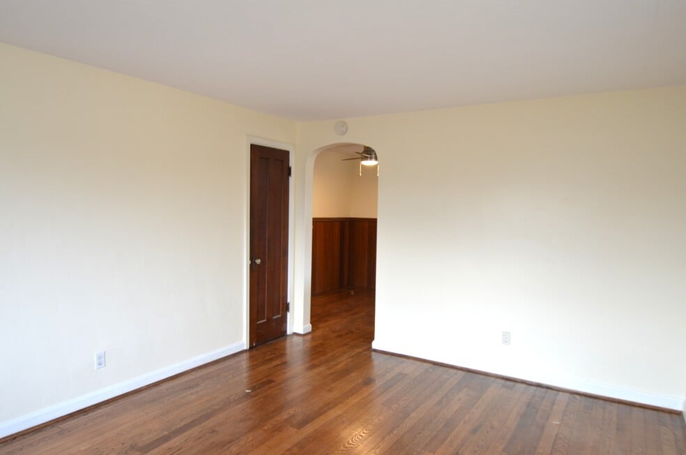 2532 Williams Ave unit 3, Cincinnati, OH 45212 - photo 1