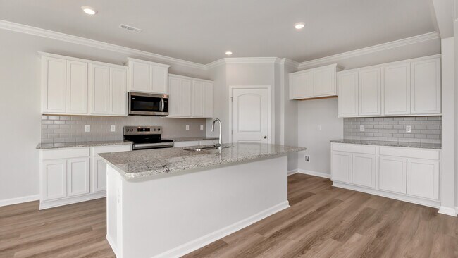 172 Foundry St, Moores Mill, AL 35811 - photo 4