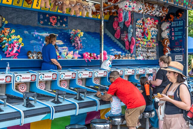 Families try to win a prize during Southwest Skokie's Backlot Bash.