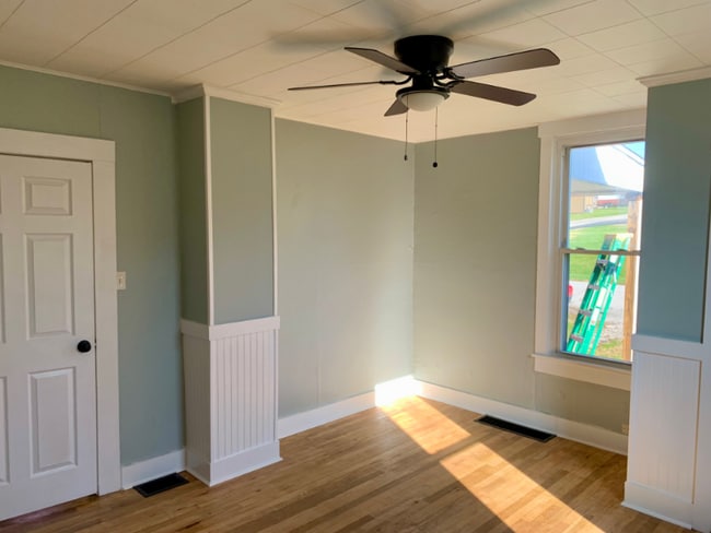 106 Spring Grove Ave, Salem, IN 47167 - photo 5