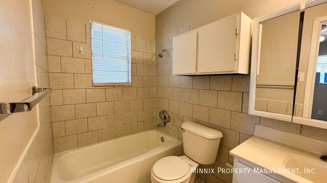 4825 53rd St, Lubbock, TX 79414 - photo 5