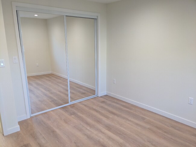 2102 Thurman Ave unit 2102 1-2, Los Angeles, CA 90016 - photo 6