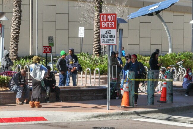 Lake Como commuters have the Lynx Bus Transportation System in their backyard.