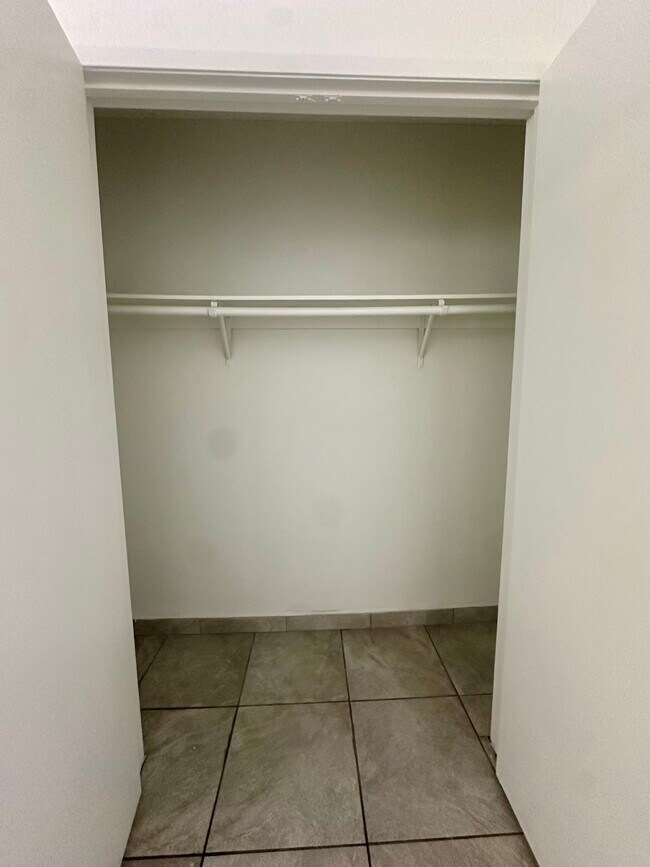 Studio Village Apartments, Van Nuys, CA 91406 - photo 5