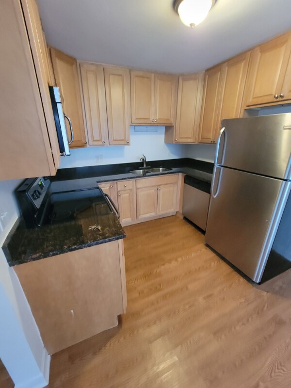 204 W Colfax St unit D, Palatine, IL 60067 - photo 4