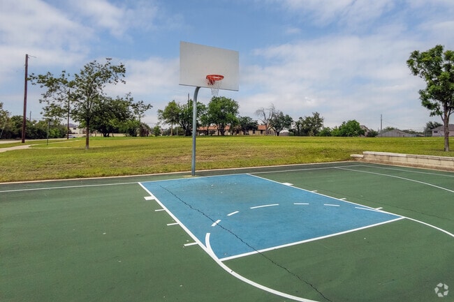 High Country Park offers a full basketball court for a quick game.