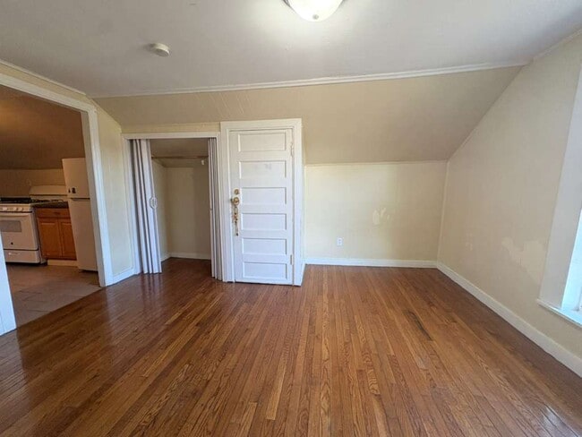 276 Clinton Ave unit 3, New Haven, CT 06513 - photo 2