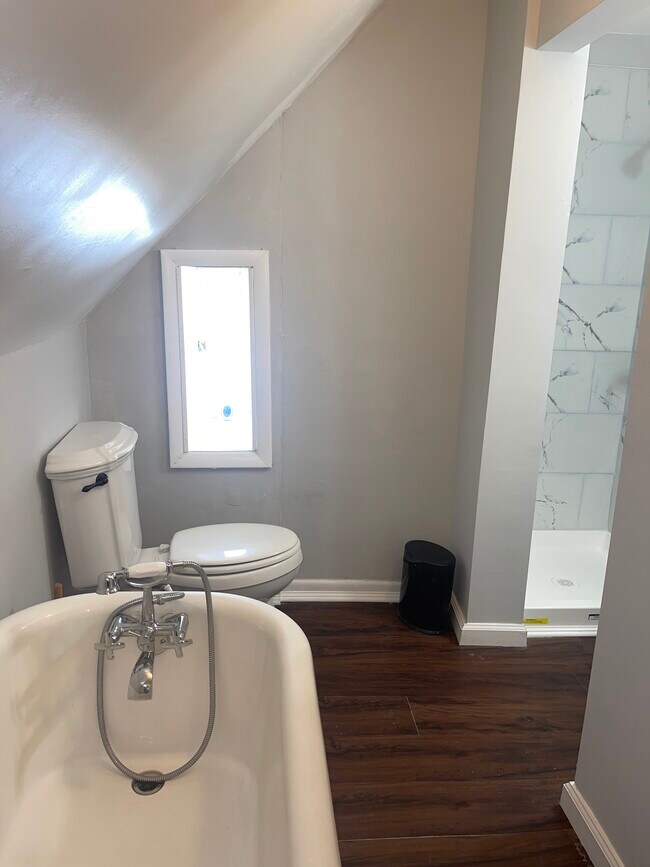 3914 Maine Ave unit 3rd Floor, Gwynn Oak, MD 21207 - photo 6