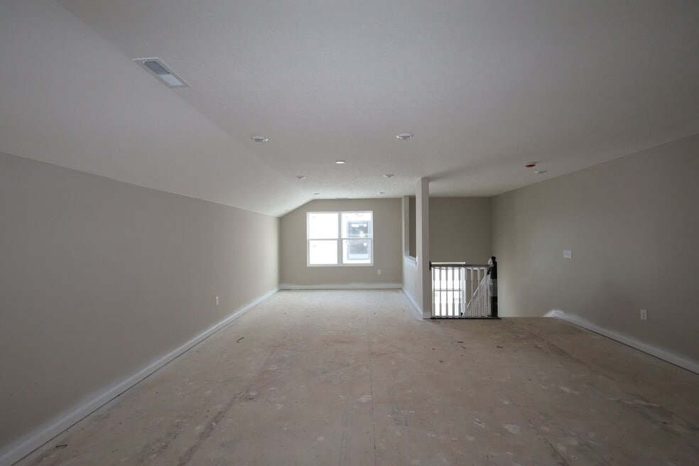 3976 Olinger Ln, Fairfield Township, OH 45011 - photo 1