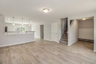 112 Forest Way, Springfield Township, MI 48350