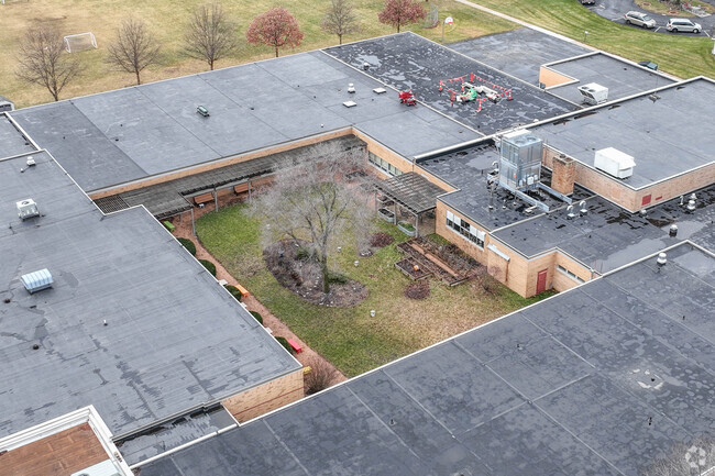There is a courtyard in Park Lawn Elementary School.