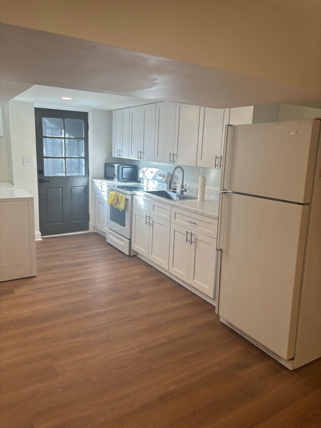 1831 Deveron Rd, Towson, MD 21286 - photo 3