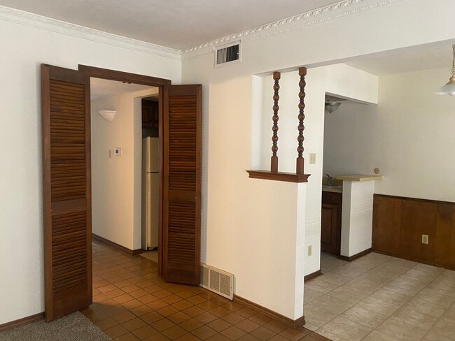 311 Jagoe St unit 7, Denton, TX 76201 - photo 2