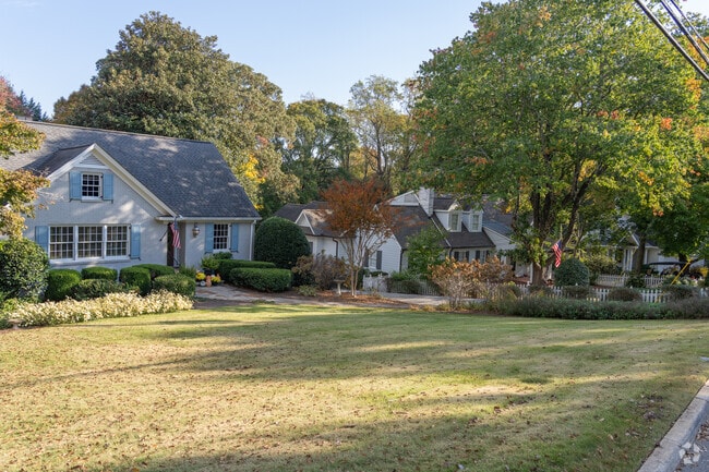 The average Riverside South single-family home can cost between $200,000 and $400,000.