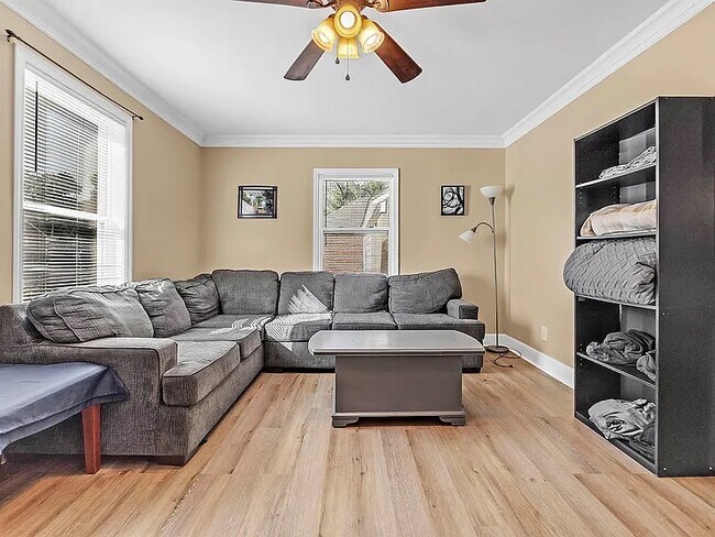 3704 Friar Tuck Rd, Memphis, TN 38111 - photo 7