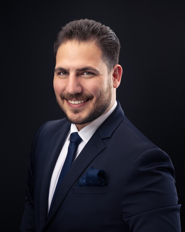 Agent Photo