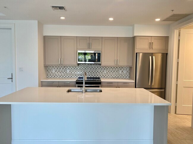 Eleven Eleven Central unit 217, Naples, FL 34102 - photo 6