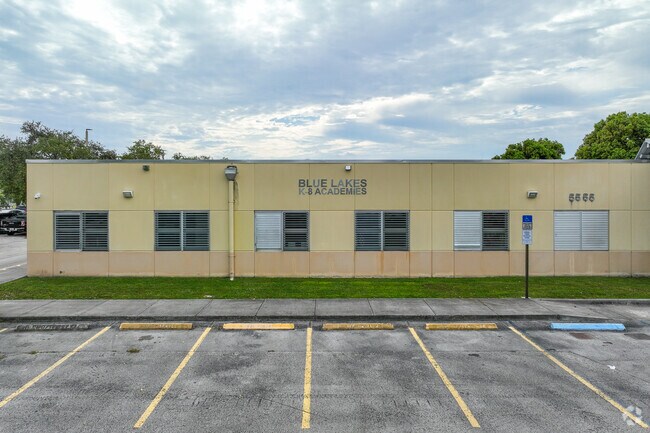 Blue Lakes Elementary main building in Miami, FL