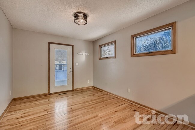 6921 Russell Ave S, Richfield, MN 55423 - photo 4