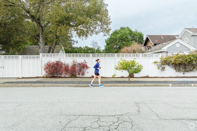 Hillsborough is very residential, so locals can enjoy jogging on its wide, winding streets.