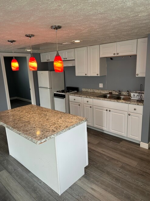 Island kitchen