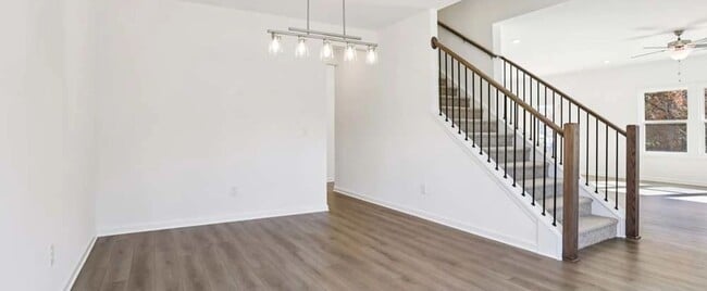 1240 Magellan Dr, Buford, GA 30518 - photo 4