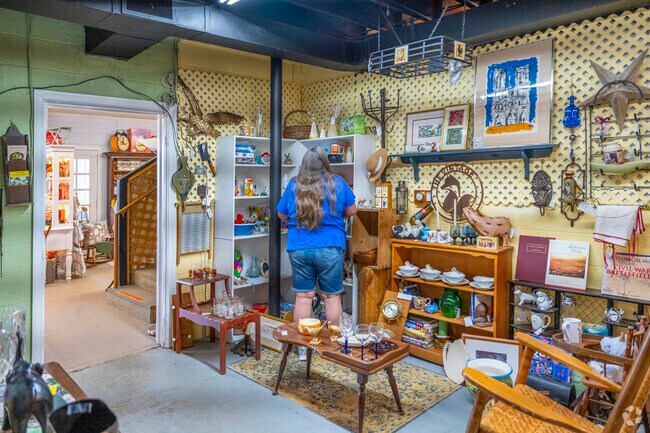 A&W antiques is a family owned antique store off of Richmond Rd in Keswick.