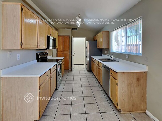 2542 N 124th Dr, Avondale, AZ 85392 - photo 7