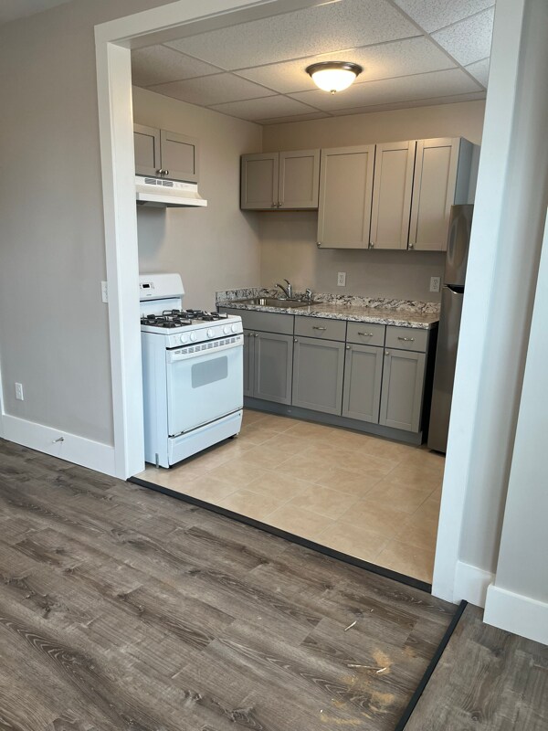 78 Lafayette Square unit 6, Haverhill, MA 01832 - photo 3