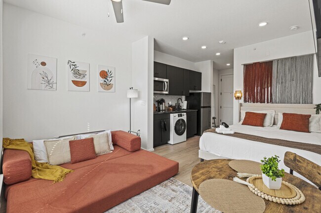 596 W 9th St unit ID1335745P, Dallas, TX 75208 - photo 6