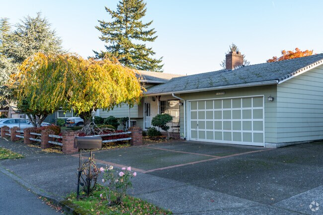 Modest Bungalows are a commonly found home in the Centennial neighborhood.