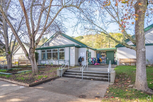 Pleasant Valley Elementary strives to build partnerships with parents and students.