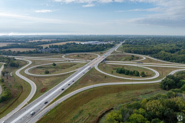 Interstate 75 gives Greendell residents access to the rest of the state.