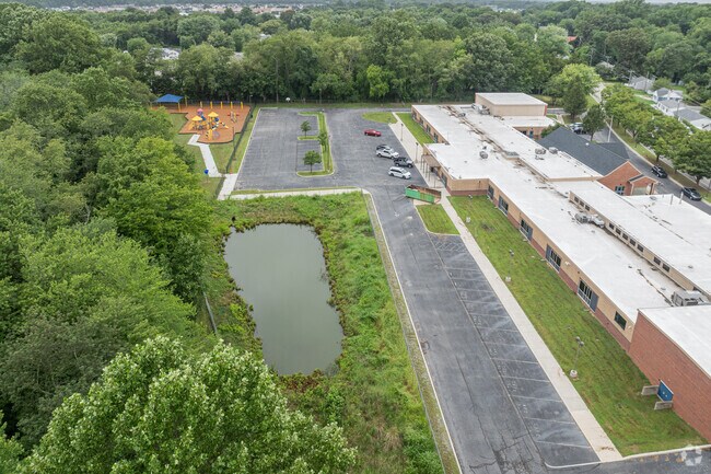 Star Hill Elementary has a dedicated staff of teachers and admin.