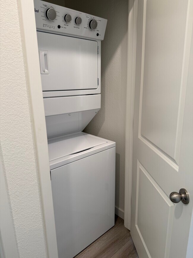 8081 Trapper Ranch Rd unit 1, Roseville, CA 95747 - photo 6