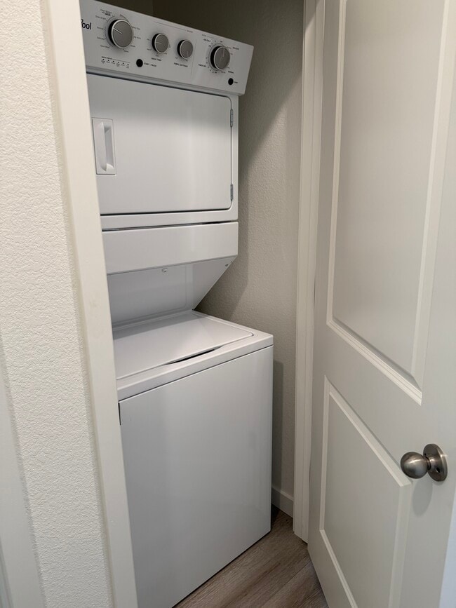 8081 Trapper Ranch Rd unit 2, Roseville, CA 95747 - photo 6