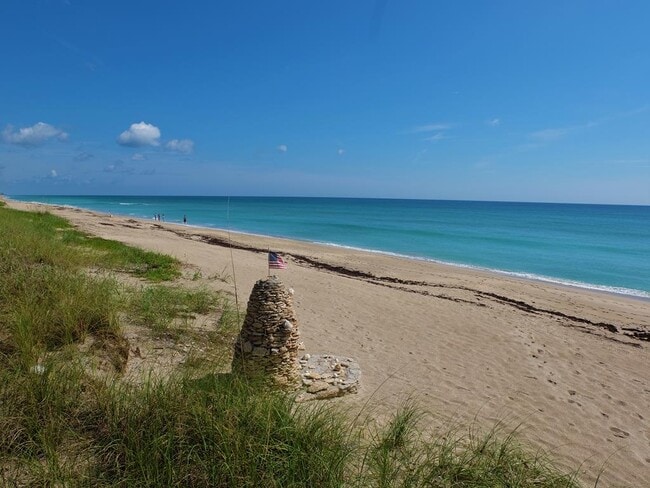 Atlantis by the Sea unit 703A, Jensen Beach, FL 34957 - photo 4