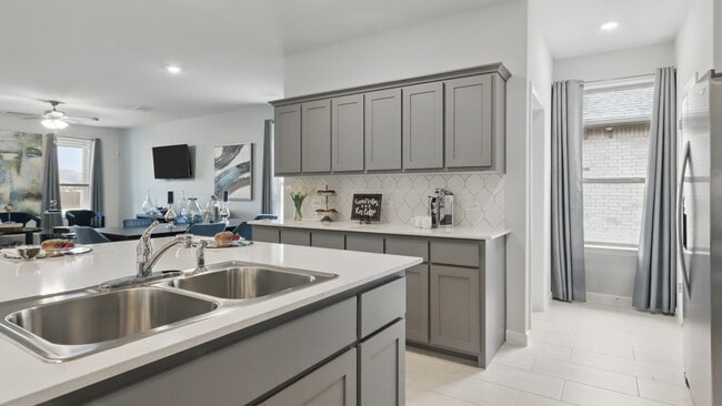 316 Perk St, Keene, TX 76059 - photo 4