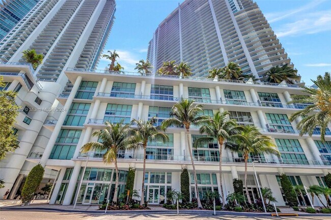 The Ivy Condominium, Miami, FL 33130 - photo 2