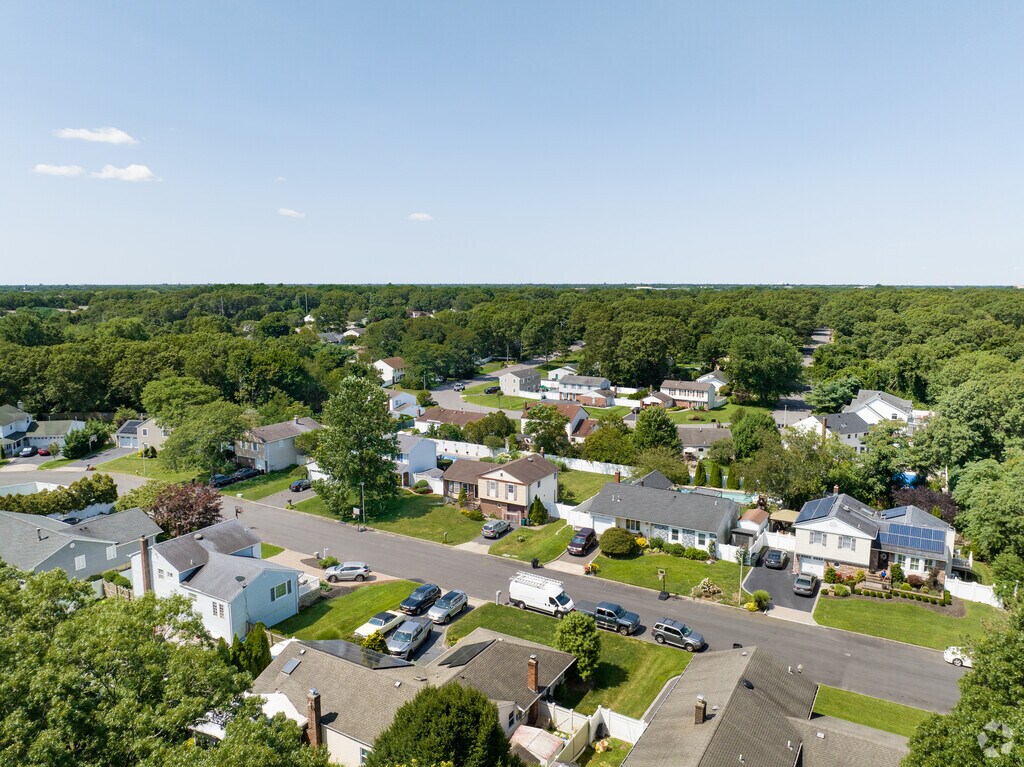 For Rent Fairfield Greens At Holbrook 825 Broadway Ave, Holbrook, NY