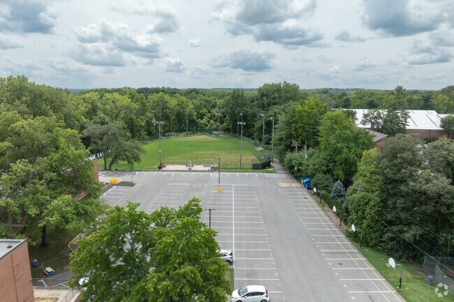 Incarnate Word Parish School is near Hwy 141 and 340.
