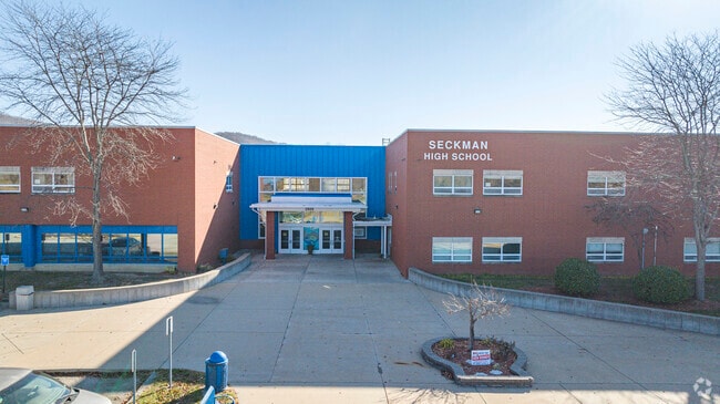 Seckman Senior High School