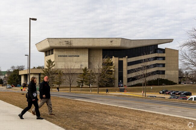 Stephens Auditorium brings world-class entertainment close to Ontario.