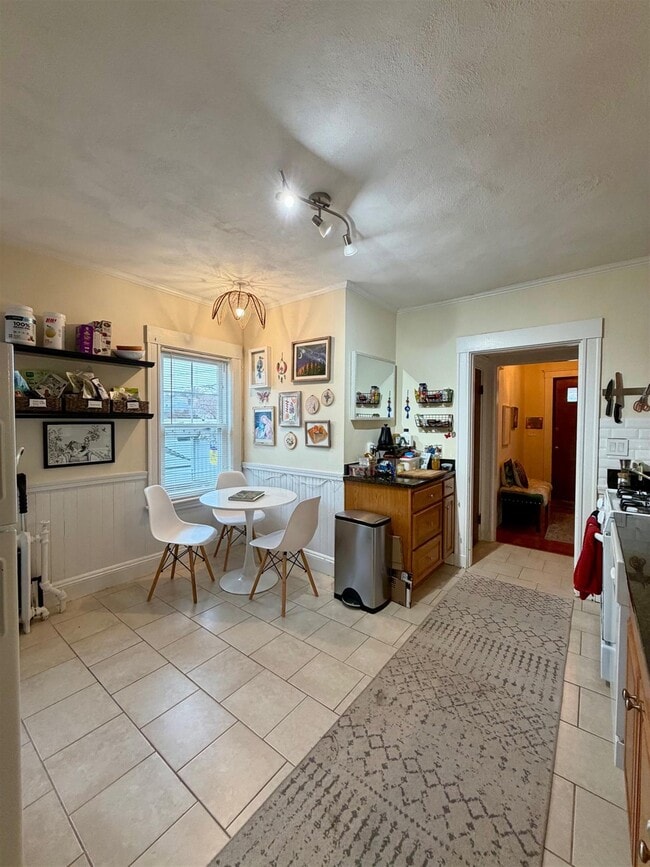 134 N Union St unit 1, Arlington, MA 02474 - photo 2