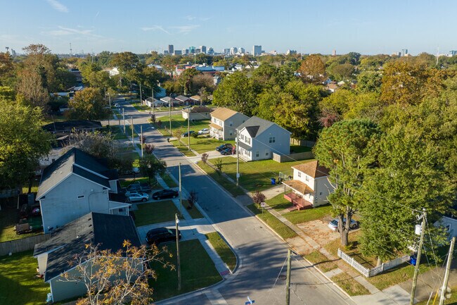 Residnests love Barraud Park for its vicinity to Downtown Norfolk.